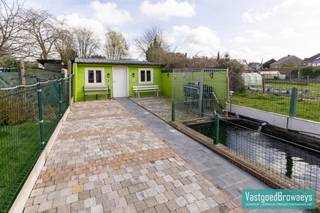 BEZOEKDAG OP ZATERDAG 28 MAART 2026 Op zoek naar een betaalbare en gezellige woning met potentieel? De woning beschikt over een praktische indeling...