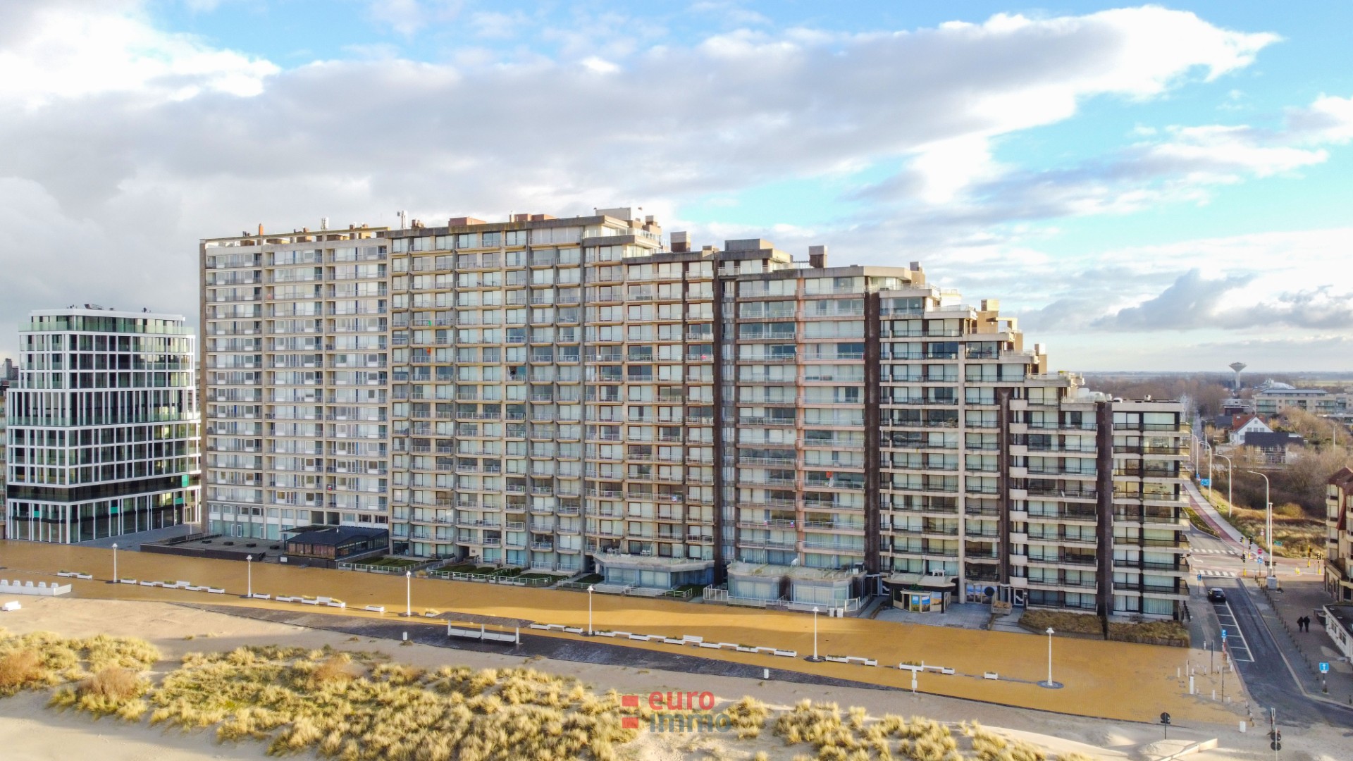 Apartment for sale in Nieuwpoort - photo 2