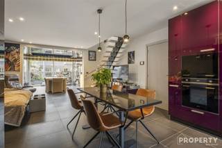 Welkom in deze charmante woning in hartje Roeselare, ideaal voor wie op zoek is naar modern comfort. Met een bewoonbare oppervlakte van 152 m² op...