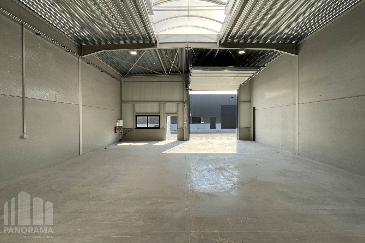 Nieuwbouw KMO-unit van 160 m² langs Deinsesteenweg te huur - foto 4