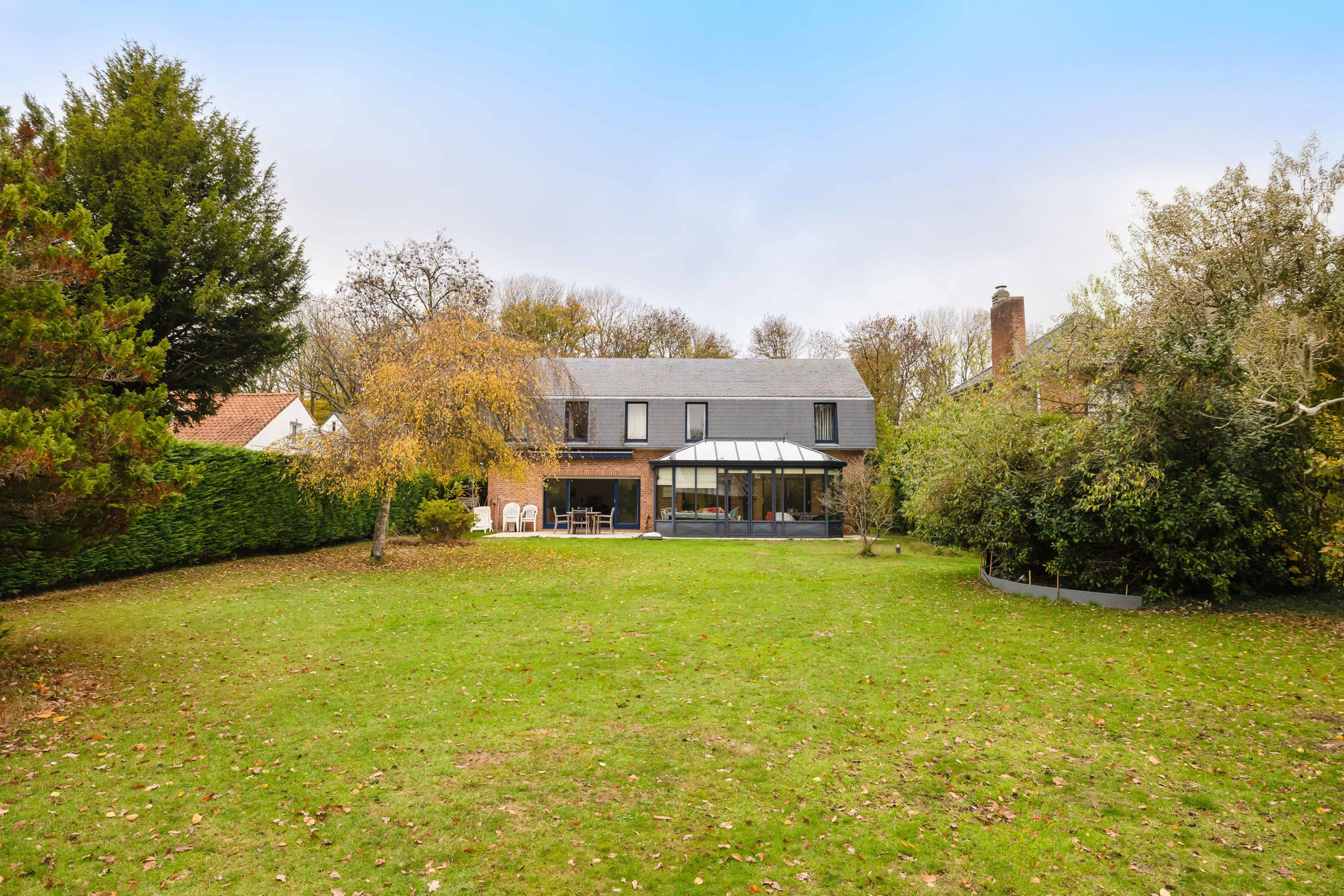 Te renoveren villa met groot potentieel - foto 1