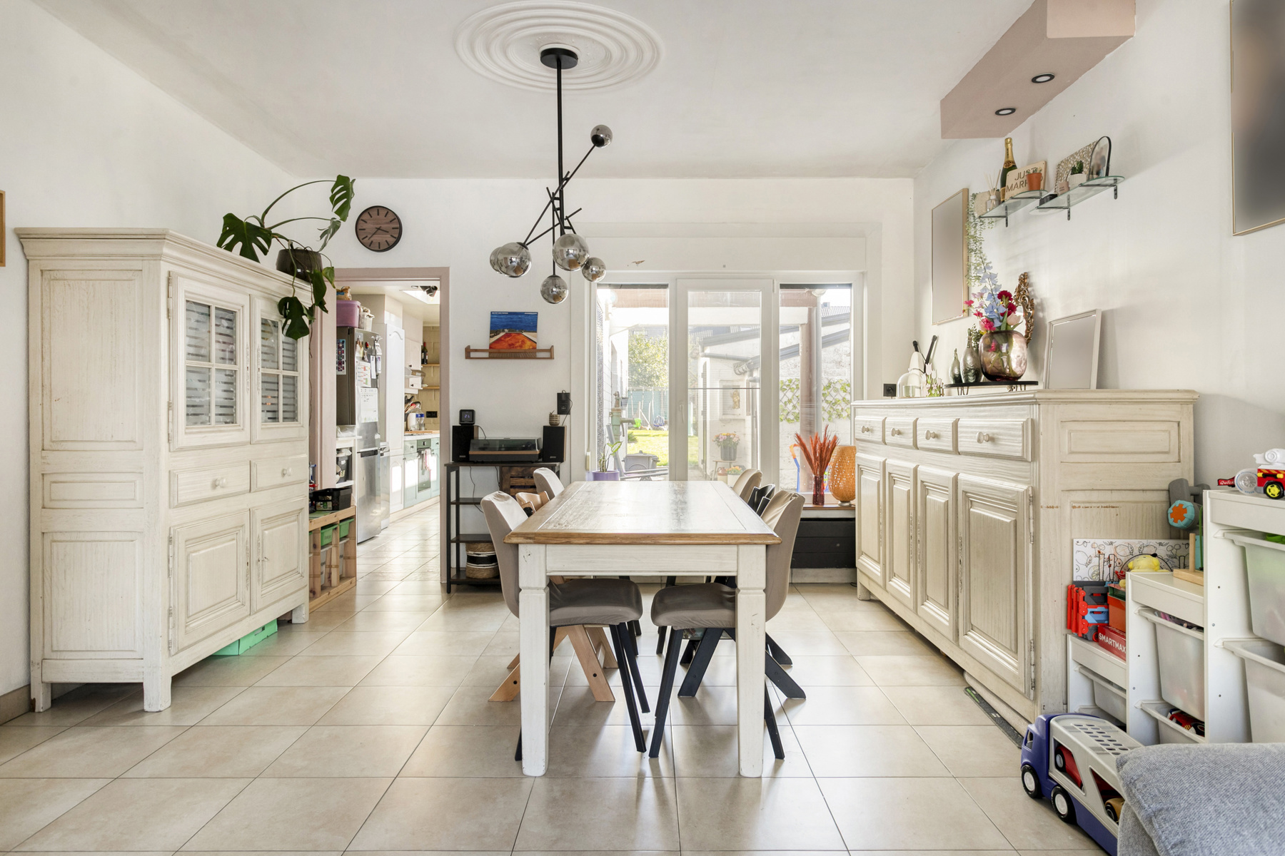 TE KOOP - Woning met 3 slaapkamers, tuin en doorgang - foto 5