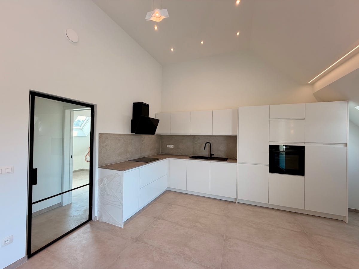 Appartement exclusif sur le toit de nouvelle construction à louer à Genk - photo 5
