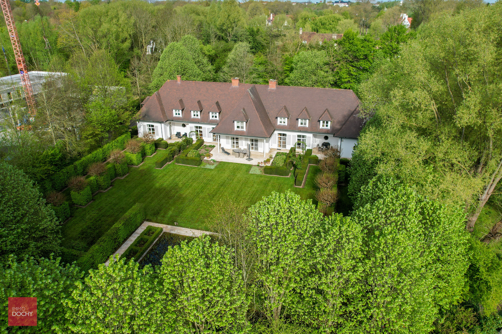 Zeer goed onderhouden ruime villa op ca. 4.000m² - foto 1