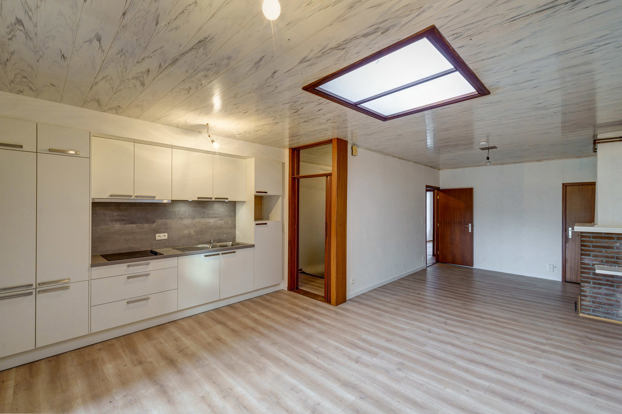 Renovatiekans in Kessel: rijwoning met potentieel voor 2 units - foto 2