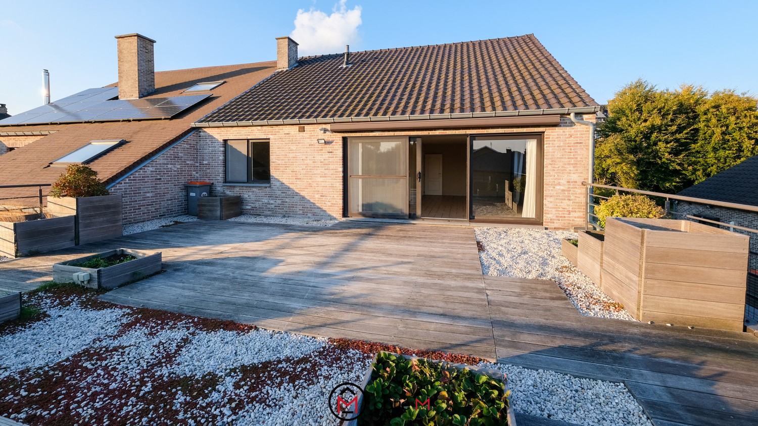 Investeringspand met handelsruimte en appartement in Merem Bilzen - foto 1