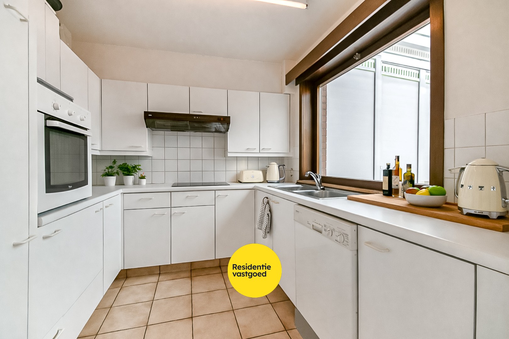 Zeer ruim duplex appartement met 3 slaapkamers in het centrum van Gistel - foto 5