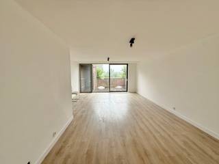 Lichtrijk appartement met ruim terras in het centrum van Sint-Katelijne-WaverOp zoek naar een leuk appartementje in het centrum van...