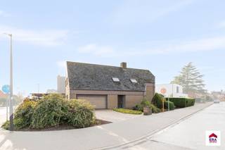 strong&gt;Verzorgde villa met 7 slaapkamers op 635m² in centrum Tielt!Ligging: Perfecte centrumligging waarbij alle voorzieningen binnen handbereik...