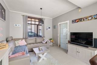 Charmante instapklare woning met 3 slaapkamers en tuin – Verenigingstraat 110, OostendeOntdek deze gezellige en instapklare woning op een uitstekende...