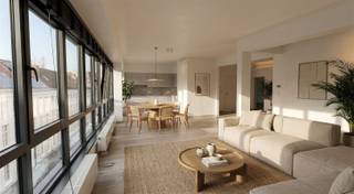 Gelegen aan de rustige Tabakvest, op een steenworp van het vernieuwde Operaplein, de trendy shoppingbuurt Hopland, de Stadsfeestzaal en de Meir...