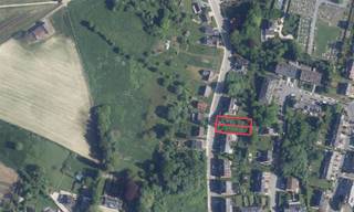 À un excellent emplacement à Zellik, nous vous proposons ce terrain à bâtir (lot 1), destiné à l’édification d’une maison unifamiliale 3...