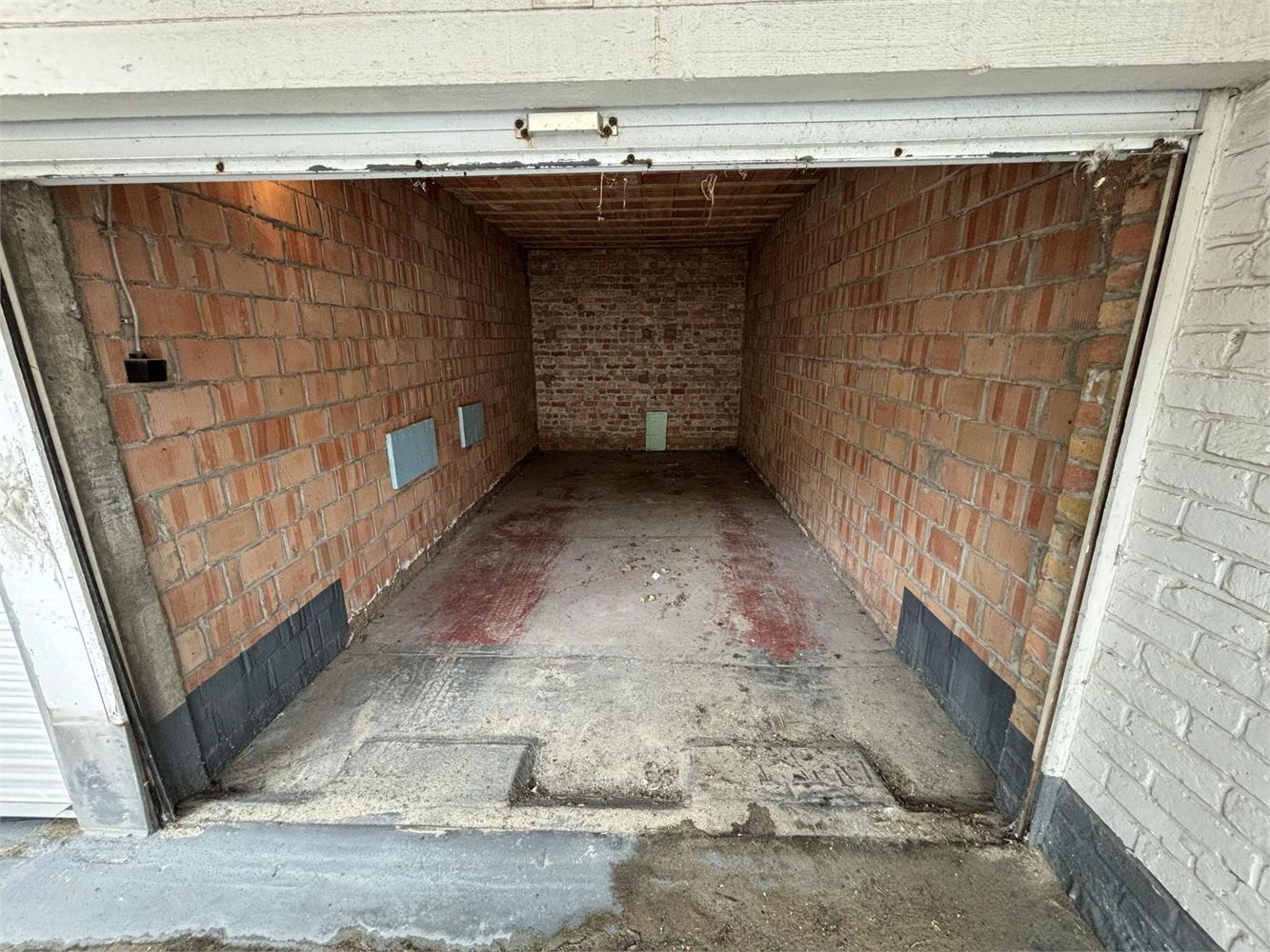 Afgesloten garagebox in een bovengronds complex ! - foto 2