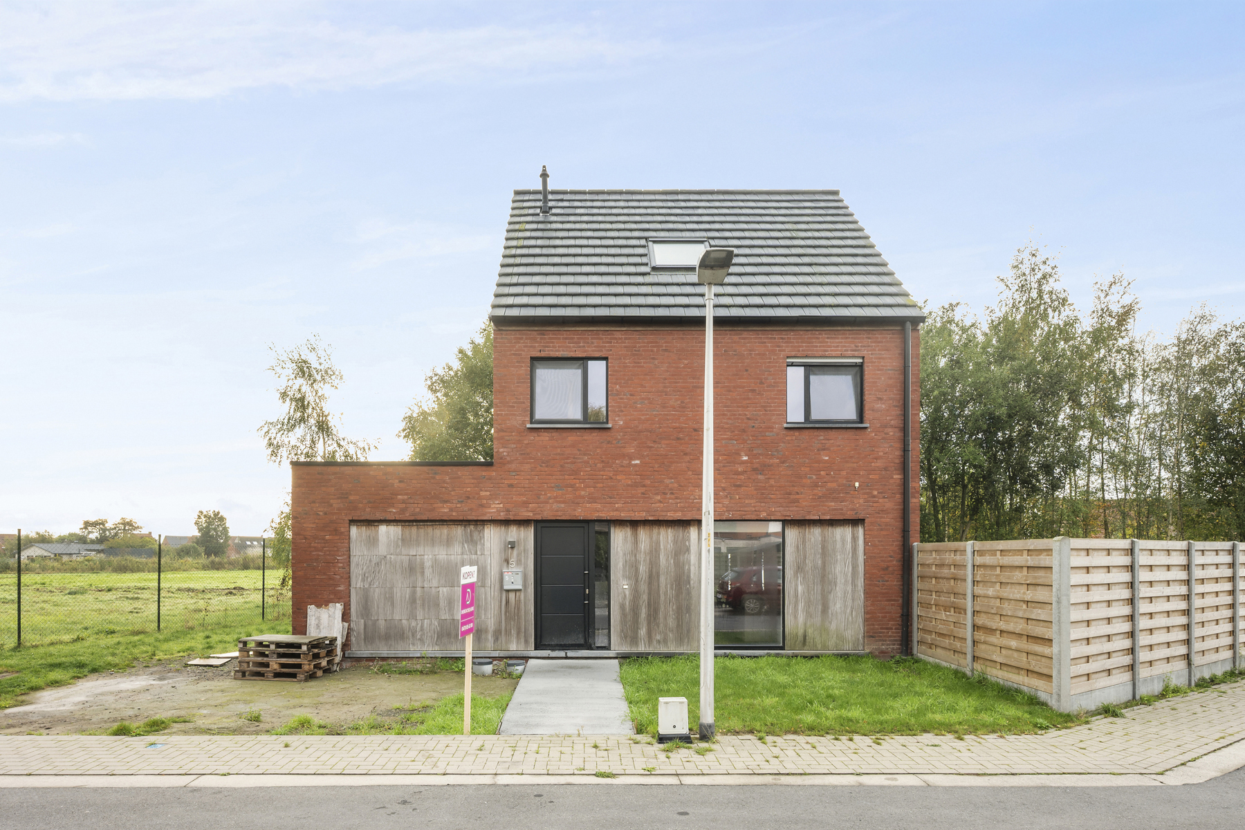 Alleenstaande nieuwbouwwoning (4 slpks) met tuin en garage - foto 1