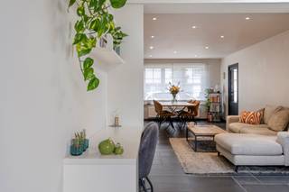 *** KIJKDAG ZATERDAG 30/05 tussen 9u30 en 12u30 *** OP AFSPRAAK *** Zeer energiezuinige en werkelijk instapklare woning te Aalst. De woonst is...