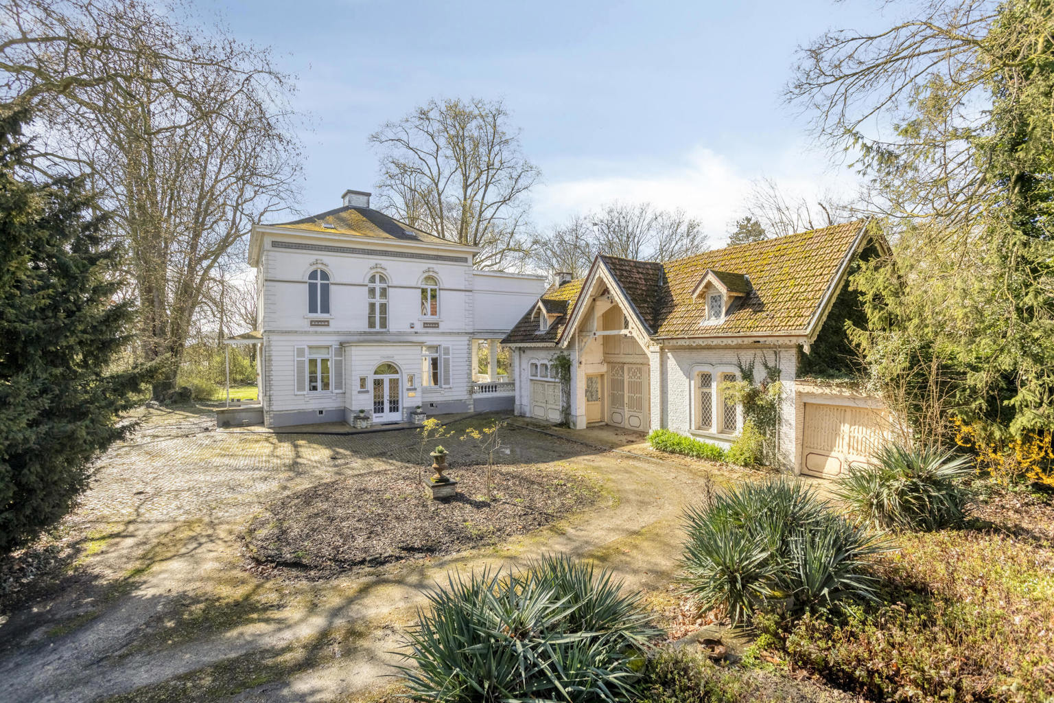 VILLA MET KOETSHUIS EN LANDGOED IN TIENEN - foto 4