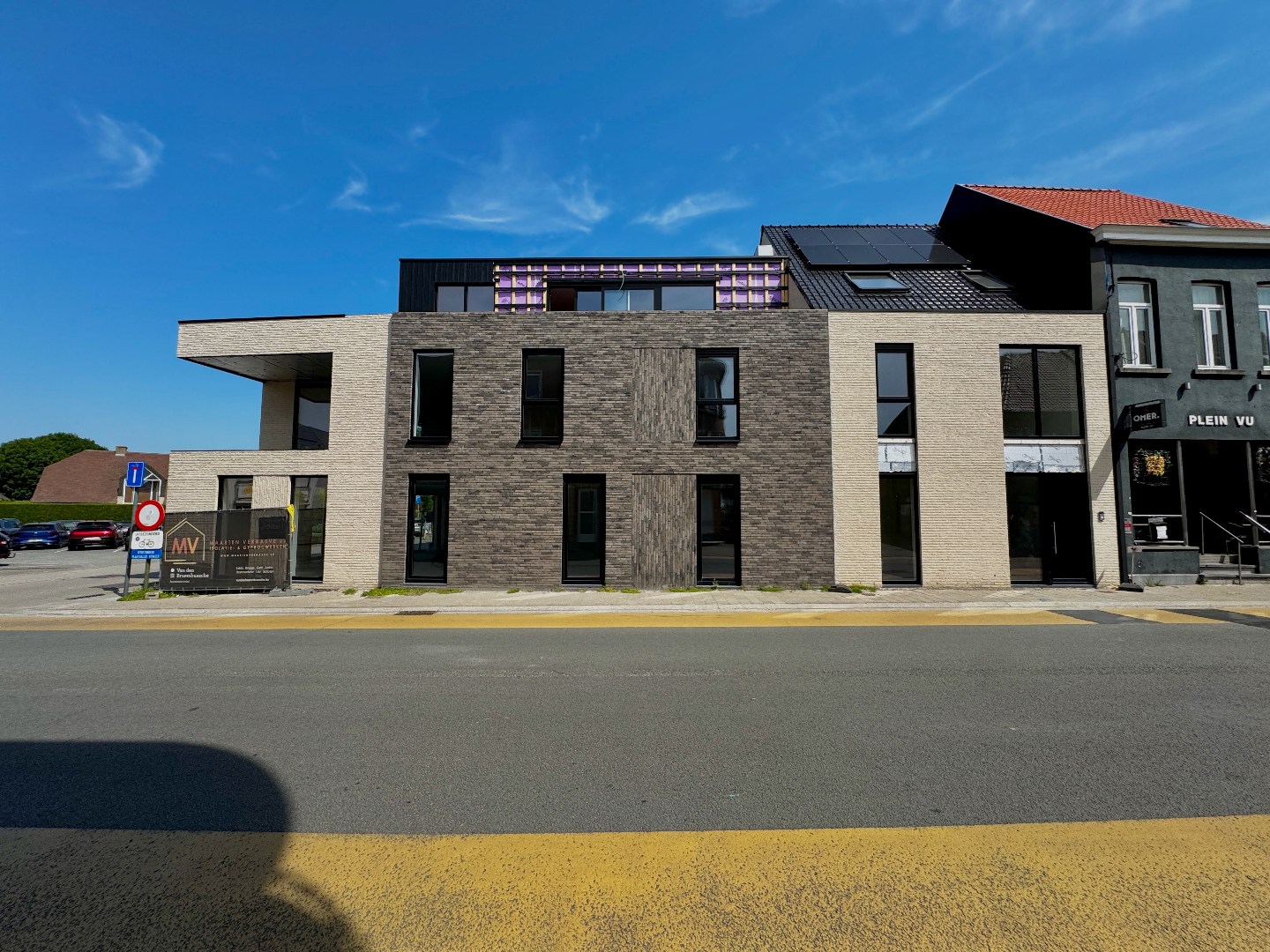 Ruim hoekappartement met 3 slaapkamers en terras - foto 2