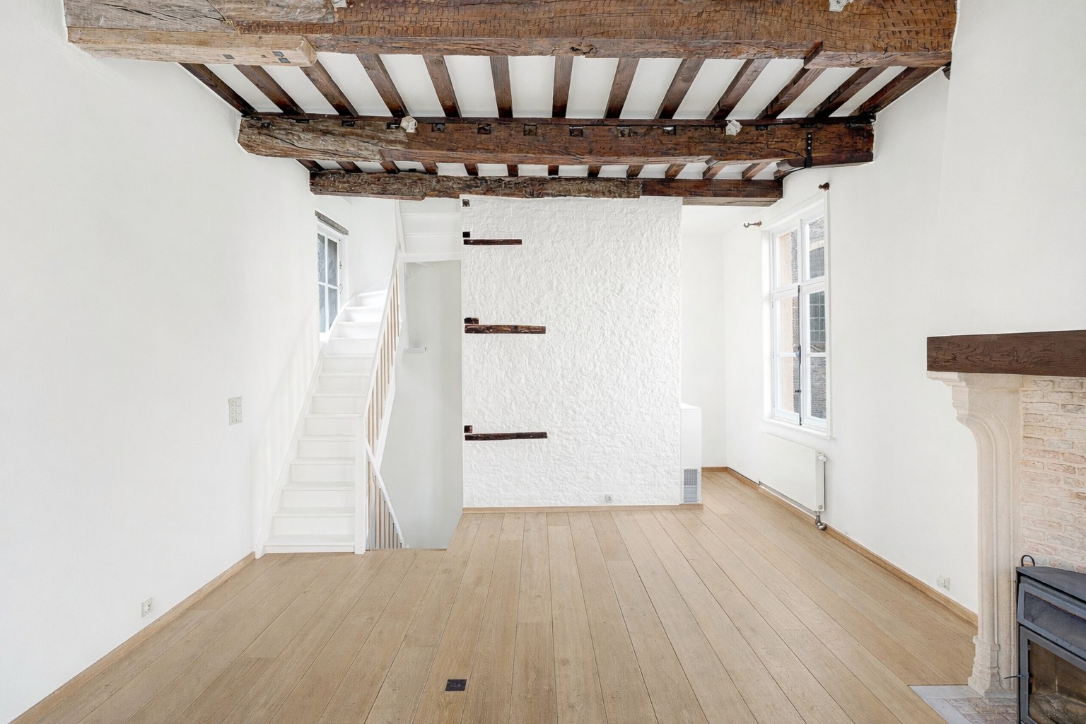 Charmante woning aan het Sint-Annaplein te Brugge - foto 5