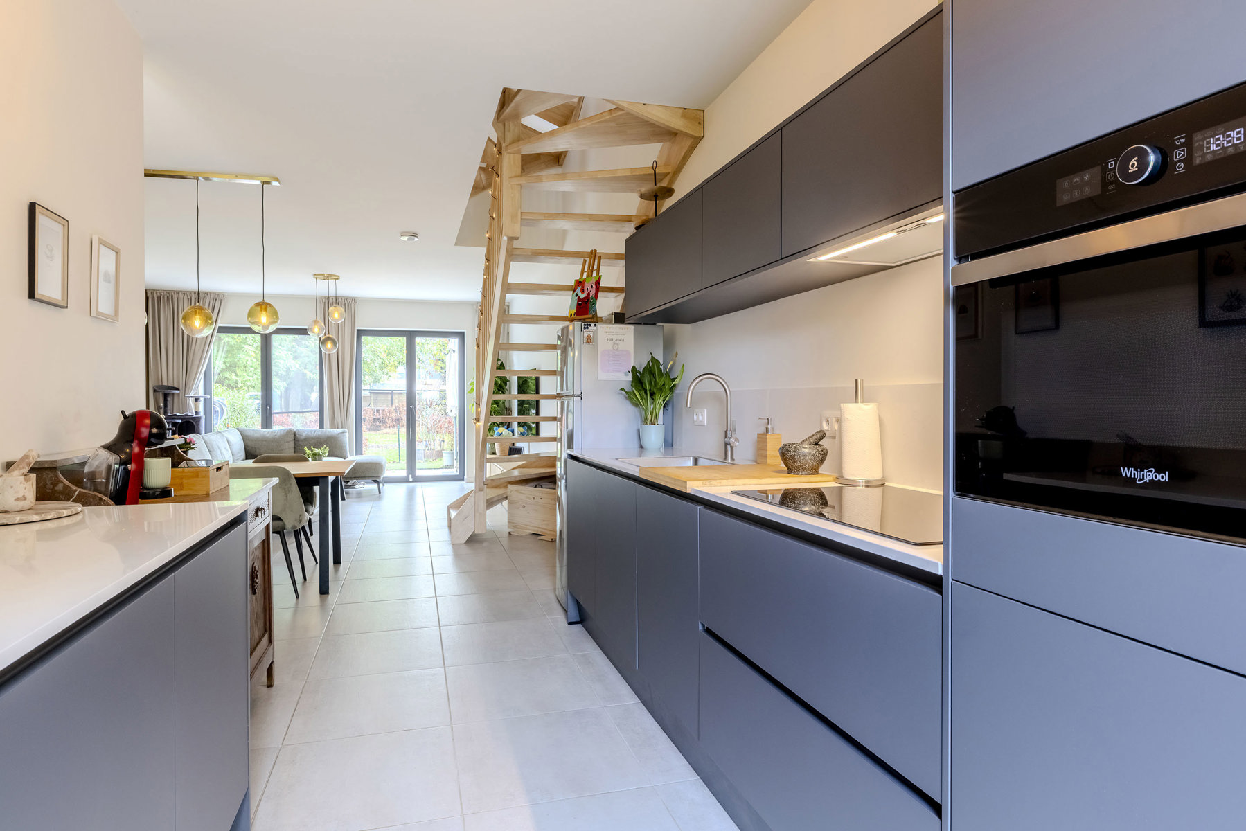 Recente woning met 3 SLP, 2 BK, tuin en 3 autostaanplaatsen - foto 3