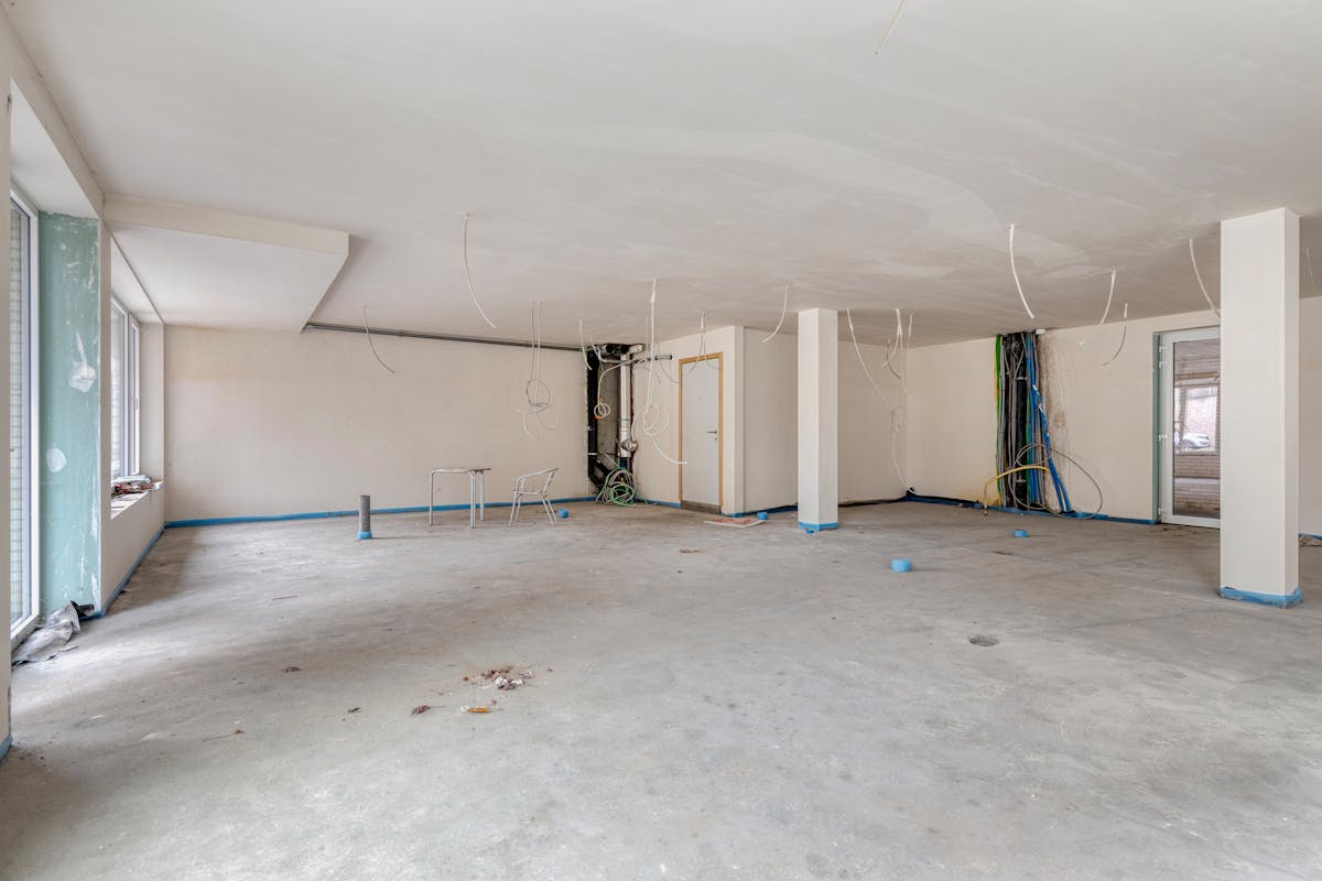 Commercieel gelijkvloers van ca. 126 m² in Staden - foto 4