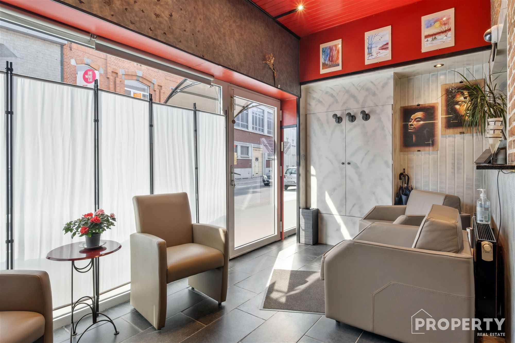 Grote woning met handelsruimte pal in het centrum! - foto 3