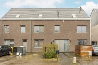 Gezellige gezinswoning met 3 slaapkamers, bureau en gezellige tuinBen je op zoek naar een instapklare woning waar comfort, ruimte en gezelligheid...