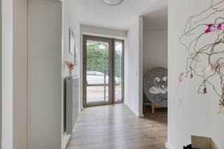 In de groene en rustige Residentiewijk bevindt zich deze ruime halfopen villa met vier slaapkamers – een ideale woonomgeving waar natuur,...