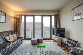 Welkom in Hydro Palace, een van de meest prestigieuze residenties op de Zeedijk van Oostende! ✨ Dit 1-slaapkamer appartement op de tweede...