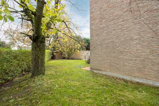 Charmante halfopen bebouwing met zonnige zuidtuin in rustige wijk van AartselaarIn een kindvriendelijke en bijzonder rustige buurt van Aartselaar...