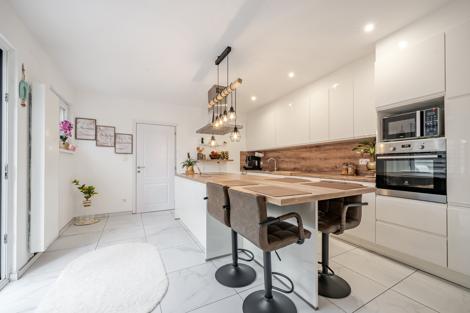 Halfopen woning met 4 slaapkamers en grote tuin in Evergem - foto 4