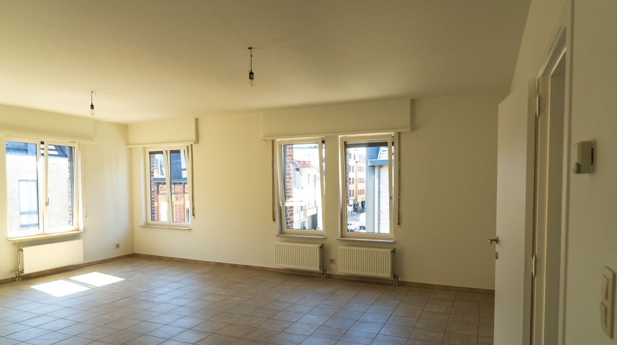 Lichtrijk 3-slaapkamerappartement in hartje Turnhout. - foto 4