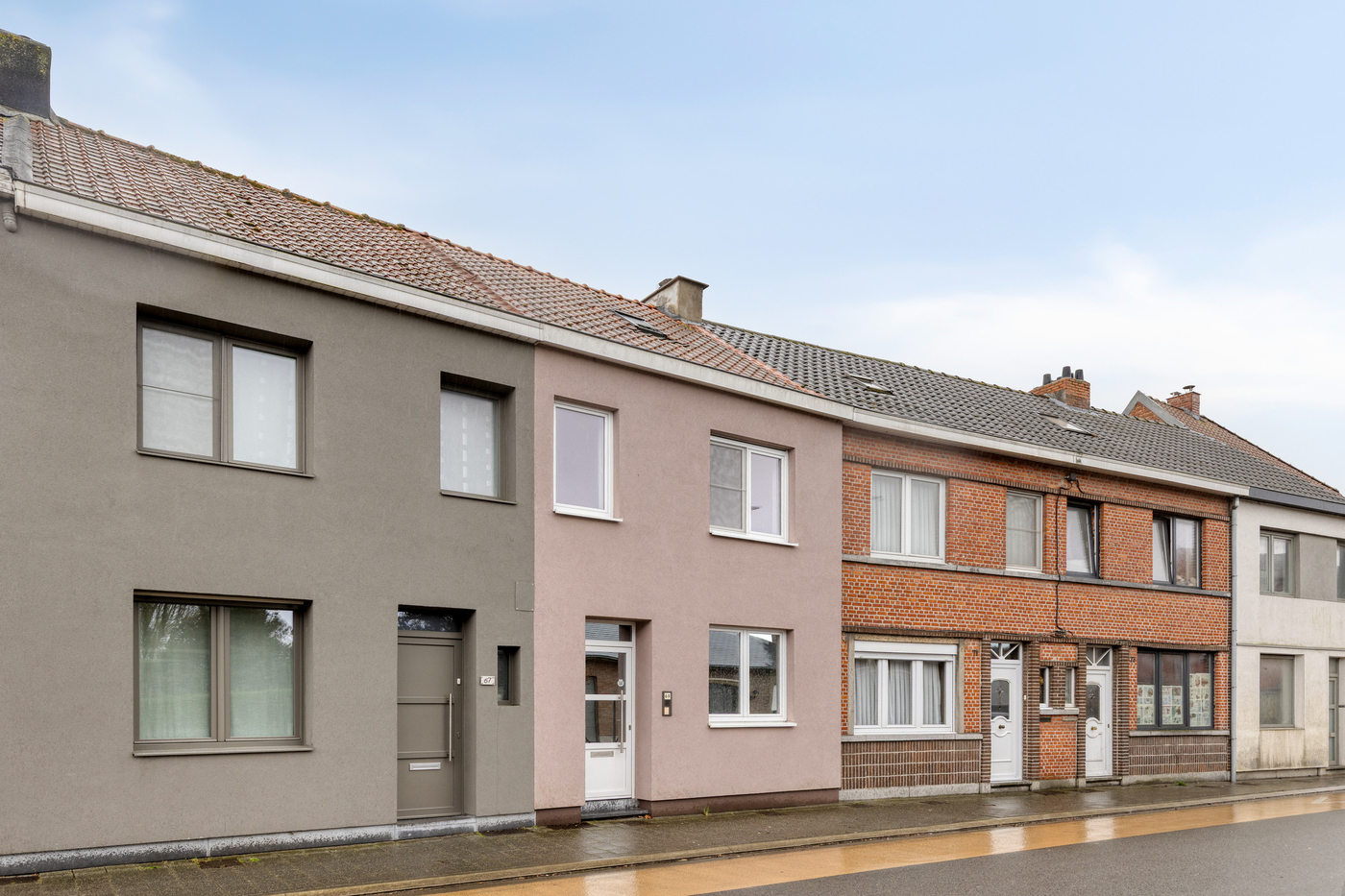 Volledig instapklare woning in Beveren met tuin en garage - photo 1