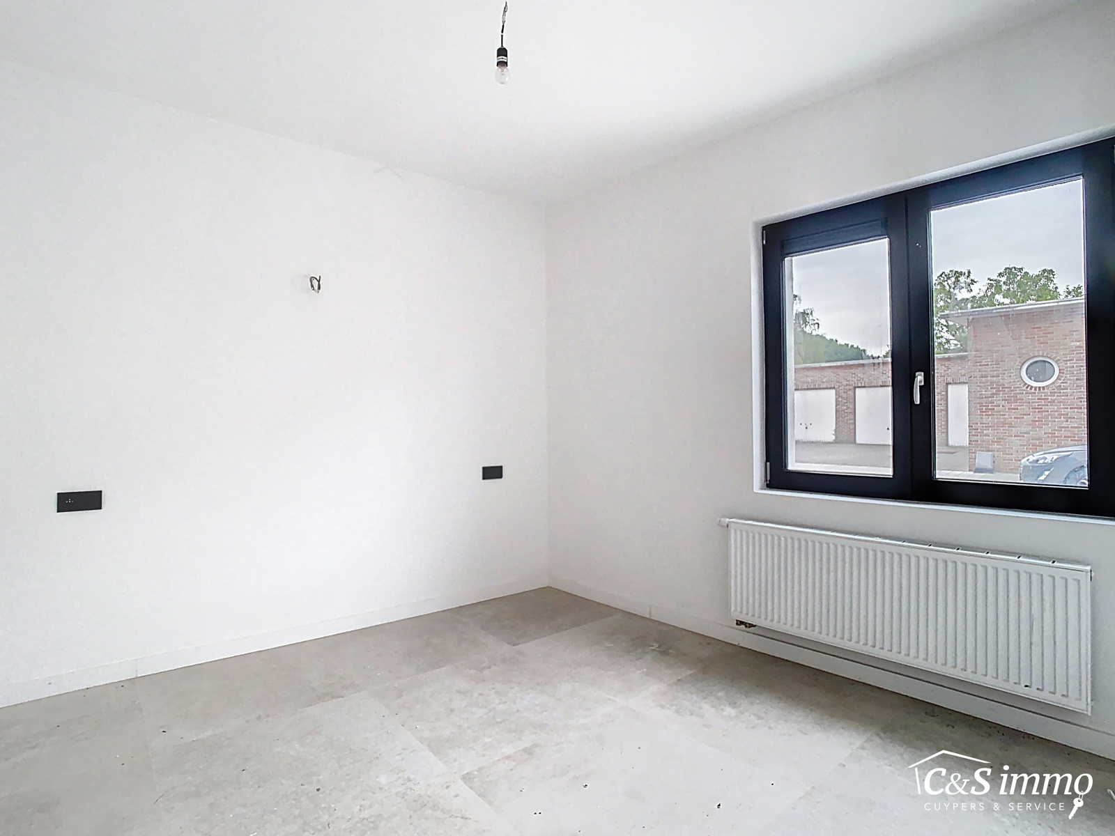 Gelijkvloers gerenoveerd appartement in centrum Edegem te koop - foto 3