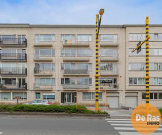 AALST - Gelijkvloers appartement met veel potentieel op toplocatie.EERSTE BEZOEKDAG woensdag 22/04 VAN 16U TOT 19U (enkel op afspraak!)Bent u op zoek...