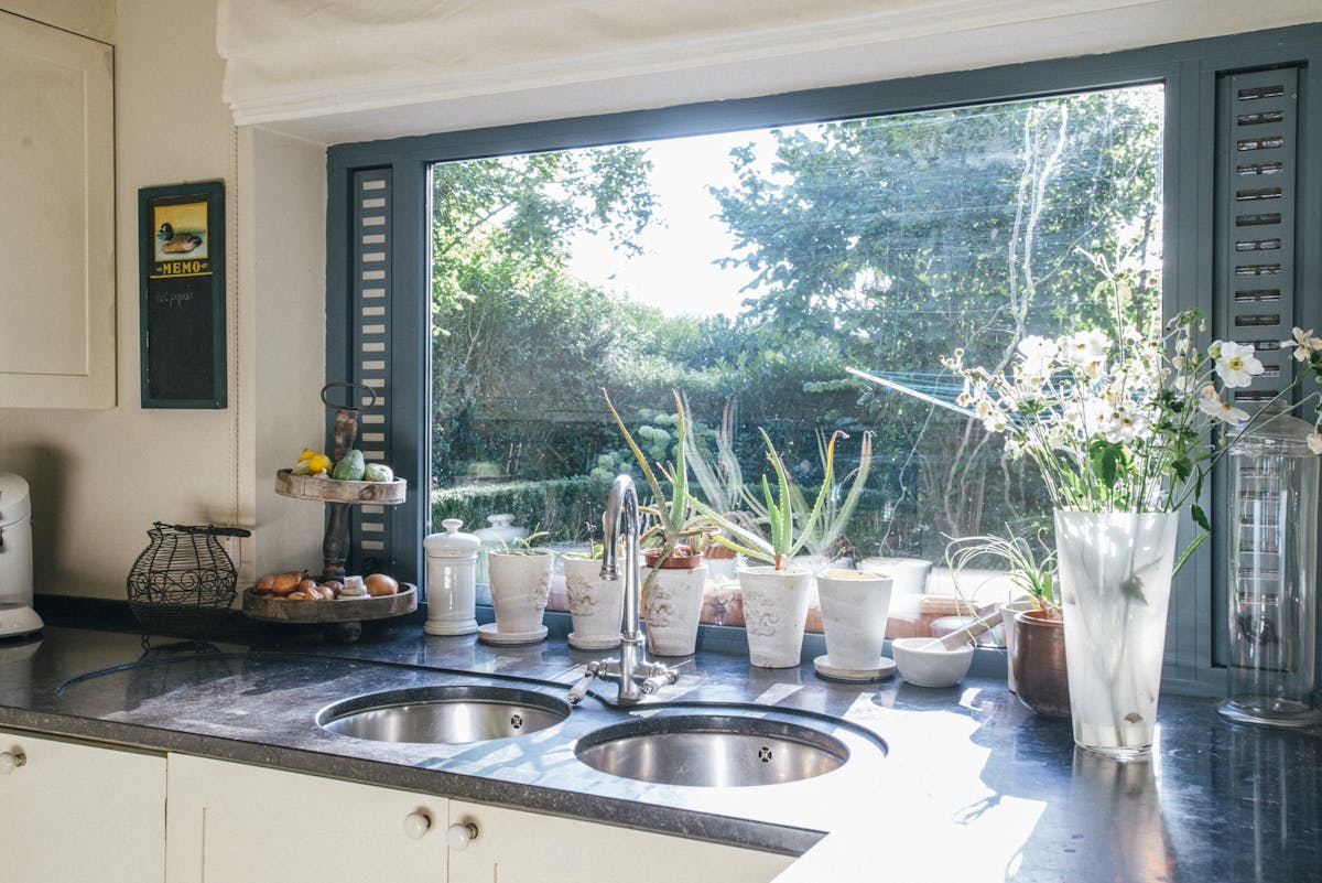 Ruime bungalow met 4 slaapkamers en grote tuin - foto 5