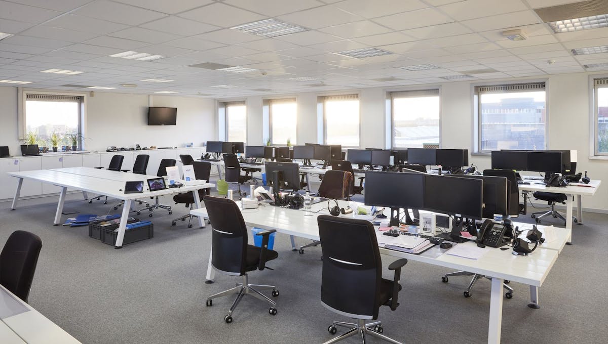 Office for rent in Ypres - photo 1