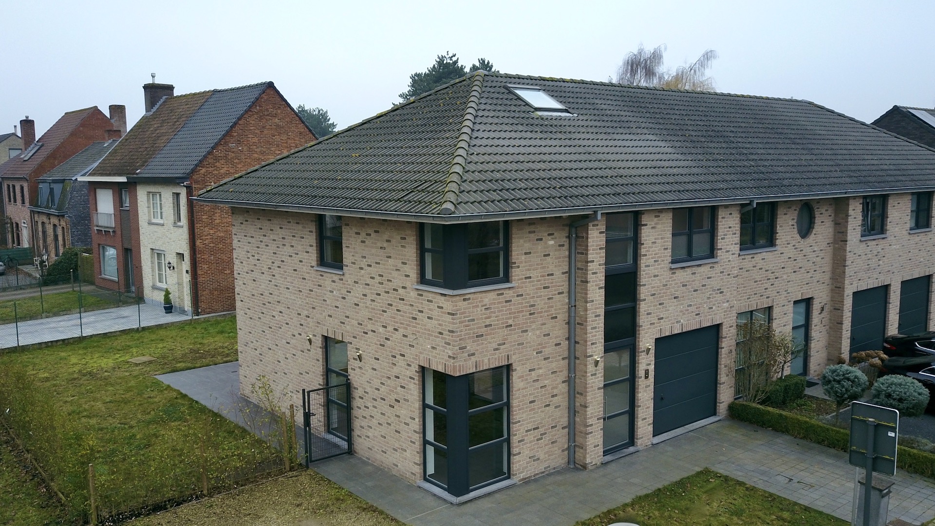 Energiezuinige woning met 4 slpk, tuin en garage voor 449.000 EUR - foto 2