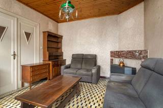 DISCOVERY DAY: Zat. 20/06 van 10u - 12u. Kom als eerste deze woning ontdekken! Opgelet, enkel op afspraak. TE RENOVEREN WONING De woning is gelegen...