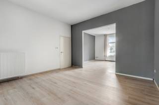 Instapklare gezinswoning op een perceel van 4a23ca gelegen op een steenworp afstand van de grens met het levendige Maastricht. Deze gegeerde...