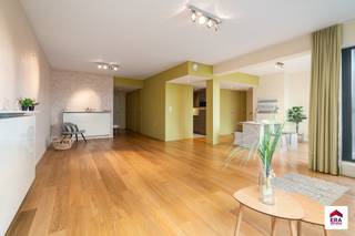Ontdek dit instapklare 2-slaapkamer appartement, gelegen in een recente en goed onderhouden residentie uit 2010. Het appartement kenmerkt zich...