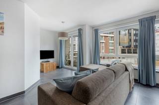 Op een steenworp van de Zeedijk en het centrum van Blankenberge bevindt zich dit instapklare appartement op de eerste verdieping van de...