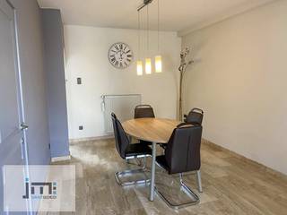 Deze halfopen woning is gelegen op een perceel van 8a 34ca te Kerniel, een deelgemeente van Borgloon.De indeling van de woning is als volgt:Op het...