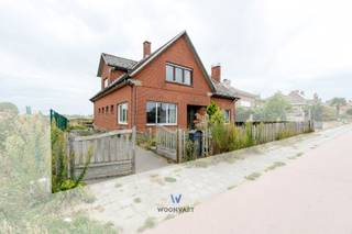 Deze open bebouwing op een perceel van 6a97ca heeft een bewoonbare oppervlakte van 268 m² en biedt uitzonderlijk veel ruimte. Met vijf zeer...