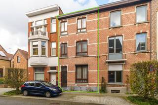 PENNEPOELSTRAAT 16 – RUIME WONING MET 6 SLAAPKAMERS IN MECHELENDeze zeer ruime gezinswoning is gelegen in de Pennepoelstraat , tussen de...