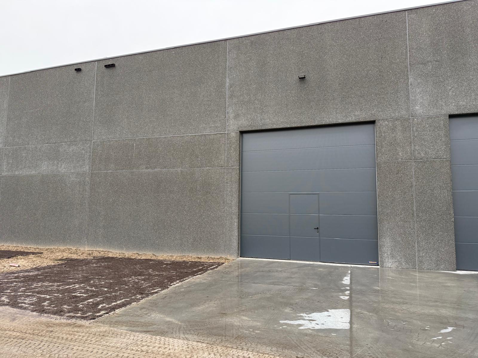 Commercial à louer à Ardooie - photo 1