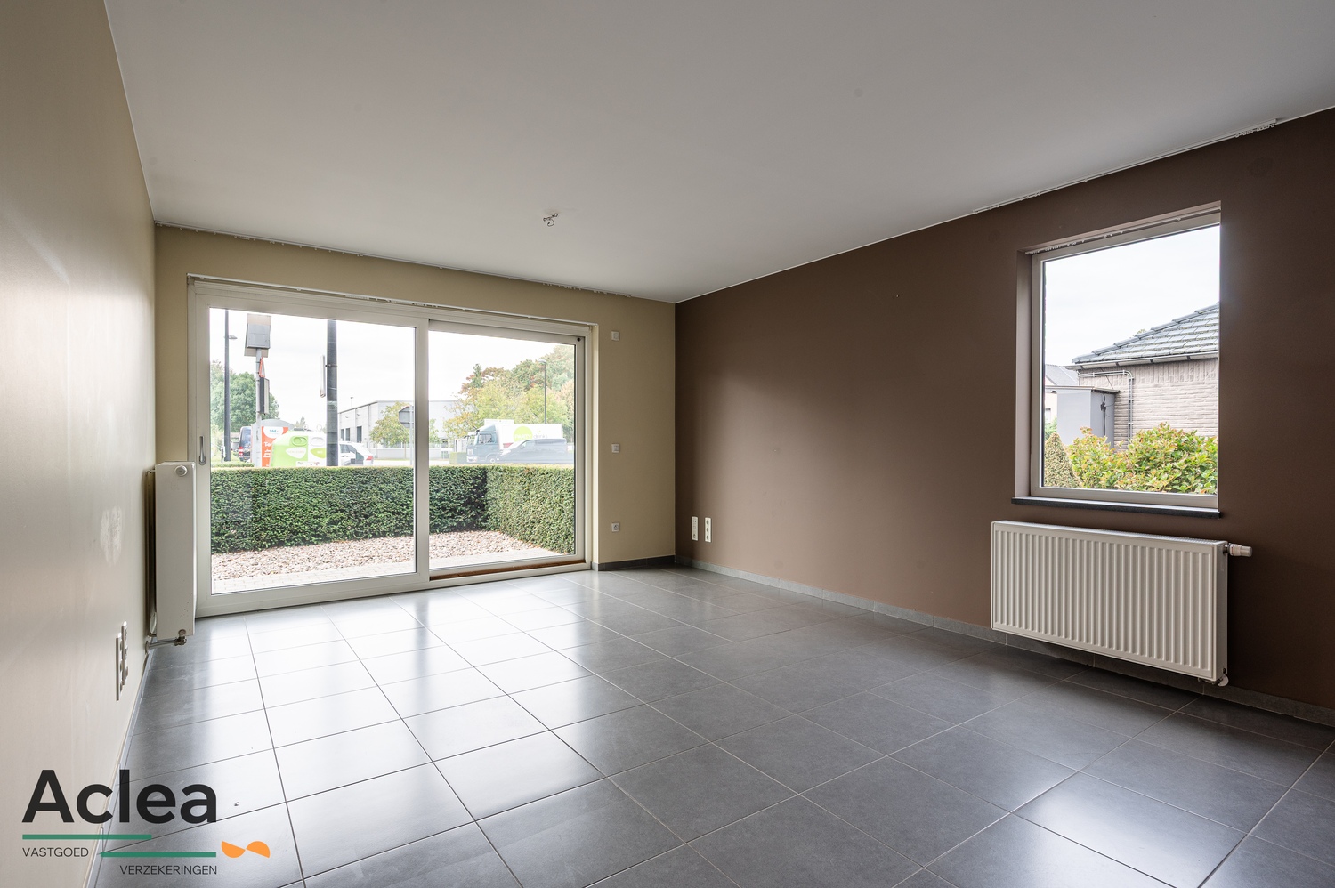 Ruim lichtrijk gelijkvloers appartement met 2 terrassen en garage - foto 3