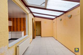 SOON ONLINE This 3 bedroom house to be renovated is   located right in the center of Aartselaar.The house has no garden or terrace.Interested?Send us...