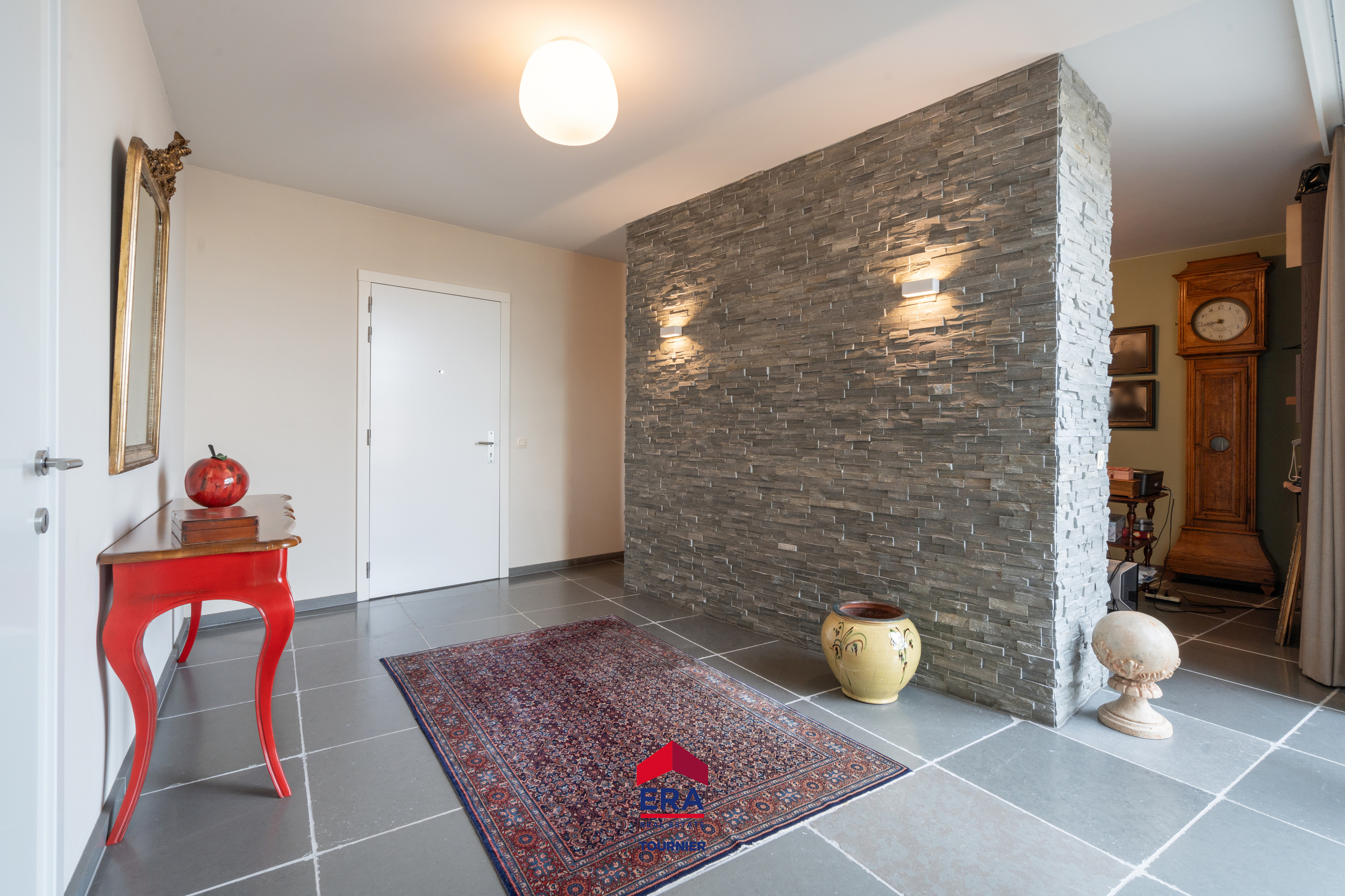 Uitzonderlijk penthouse met ruim terras te koop in Lommel. - foto 3