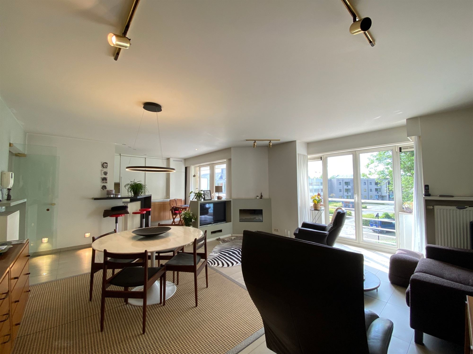 Apartment - photo 4