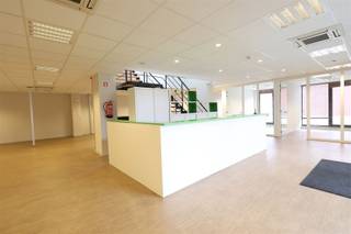 Commercieel te huur in Gembloers